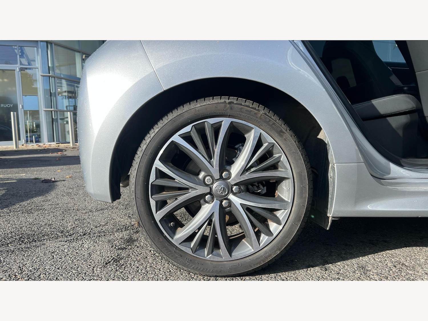 Used Toyota Yaris 2024 for sale - 76122101: Photo 20