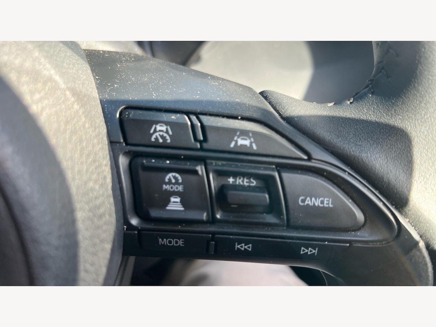 Used Toyota Yaris 2024 for sale - 76122101: Photo 27