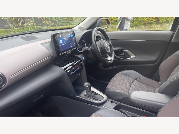 Used Toyota Yaris Cross 2022 for sale - 76271011: Photo 12