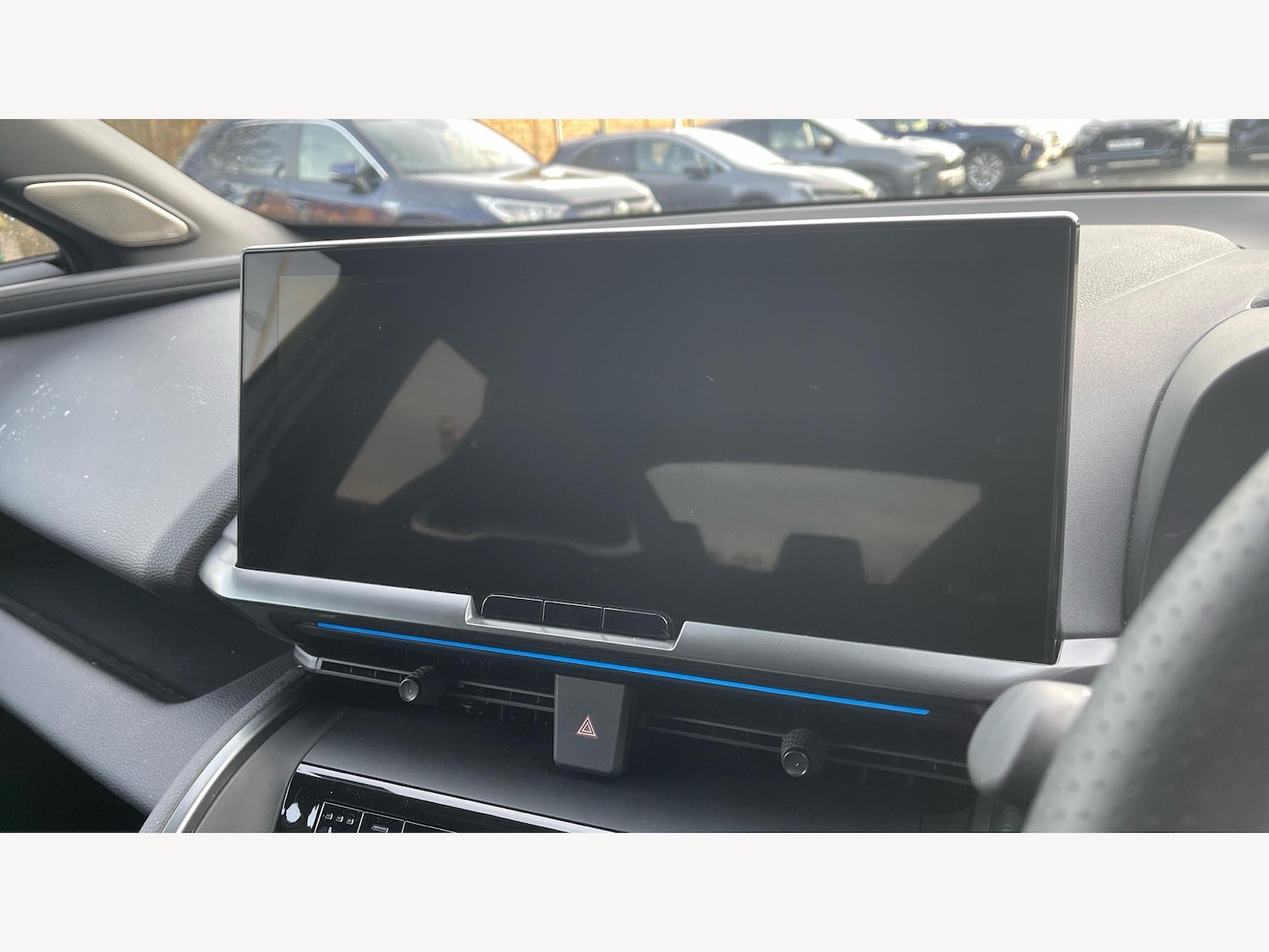 Used Toyota C-HR 2024 for sale - 77130902: Photo 9