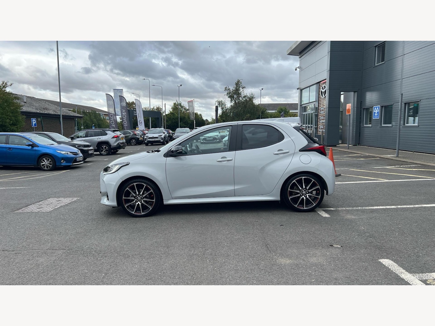 Used Toyota Yaris 2023 for sale - 76484262: Photo 19