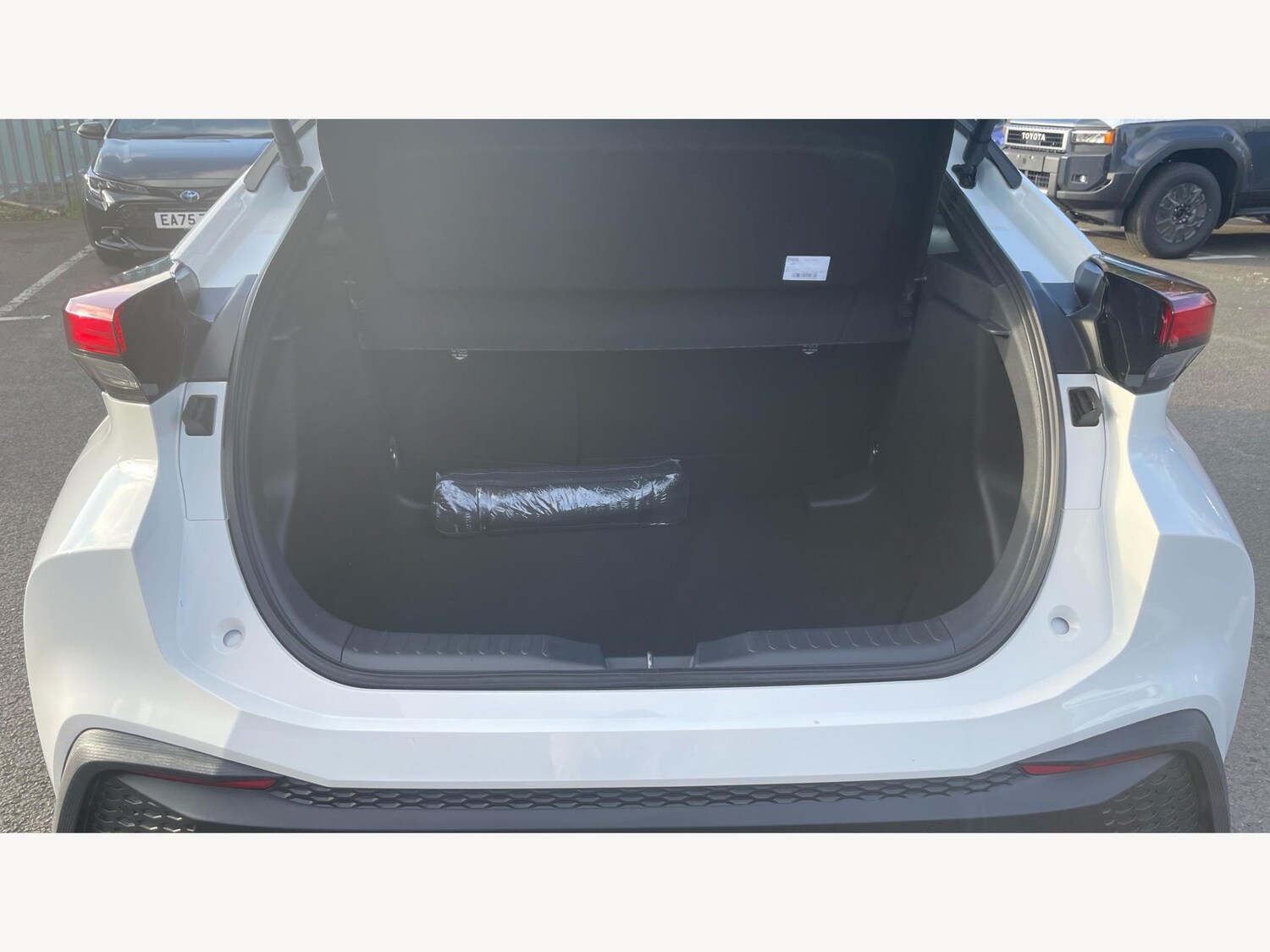 Used Toyota C-HR 2025 for sale - 77254663: Photo 16