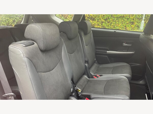 Used Toyota Prius+ 2020 for sale - 76215536: Photo 14