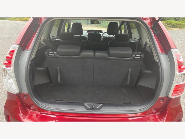 Used Toyota Prius+ 2020 for sale - 76215536: Photo 16