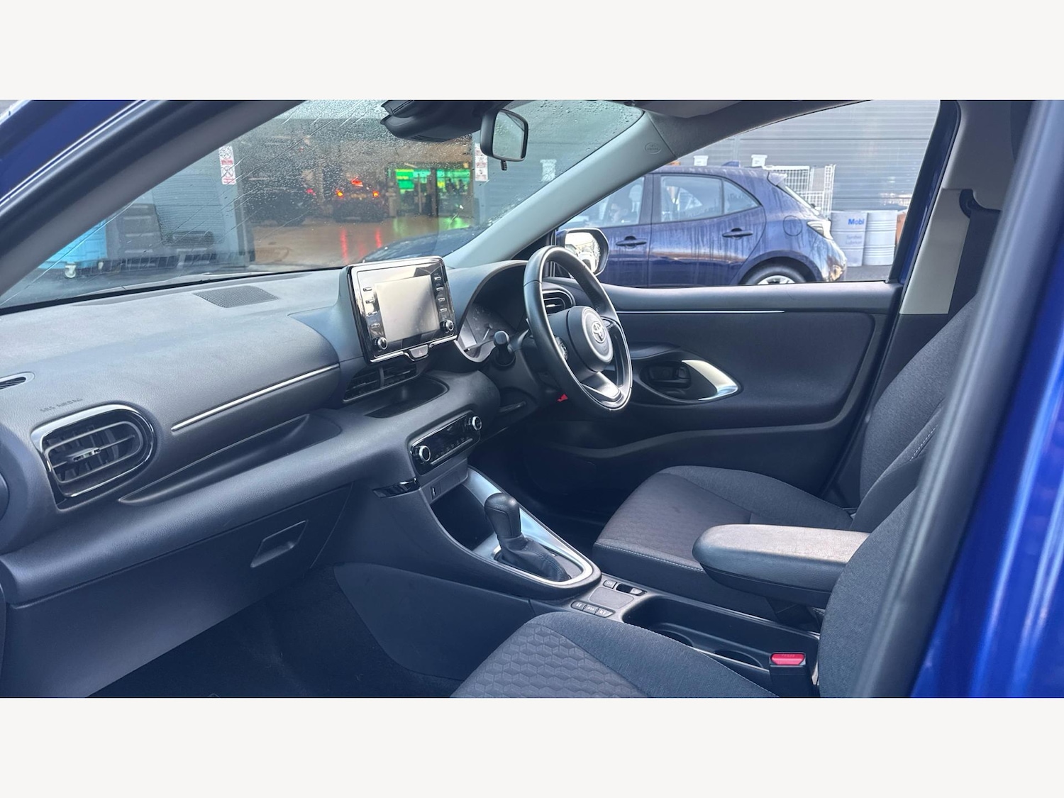 Used Toyota Yaris 2022 for sale - 76992609: Photo 12