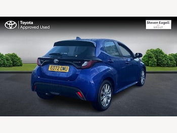 Used Toyota Yaris 2022 for sale - 76992609: Photo