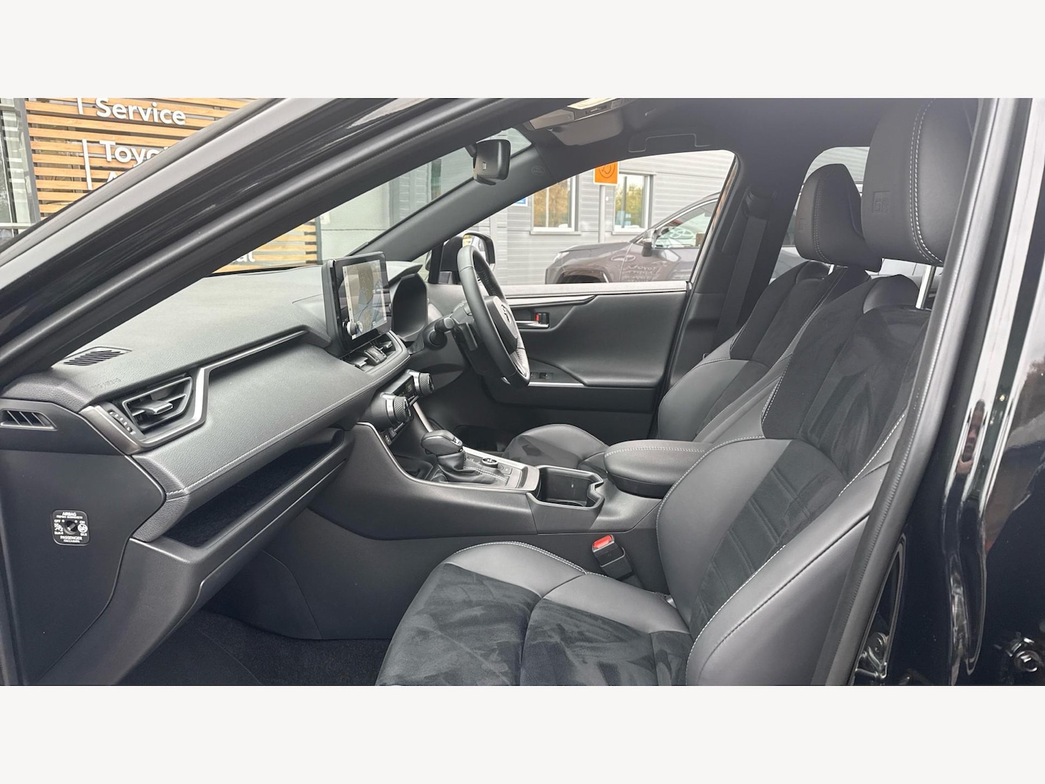 Used Toyota RAV4 2025 for sale - 76399168: Photo 12