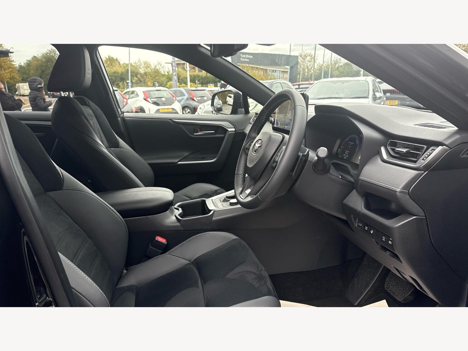 Used Toyota RAV4 2025 for sale - 76399168: Photo 13