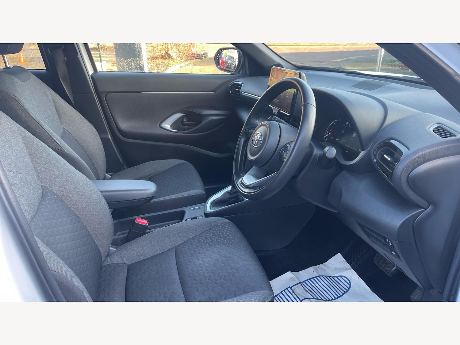 Used Toyota Yaris Cross 2023 for sale - 77103537: Photo 13