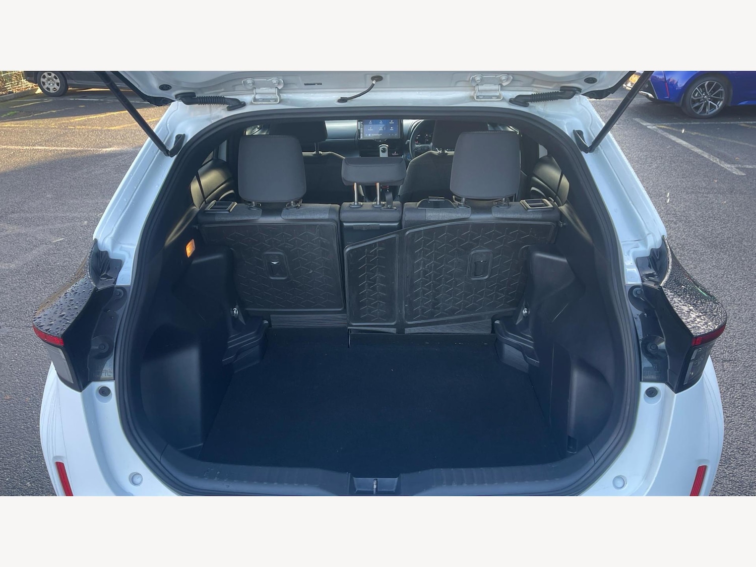 Used Toyota Yaris Cross 2023 for sale - 77103537: Photo 16