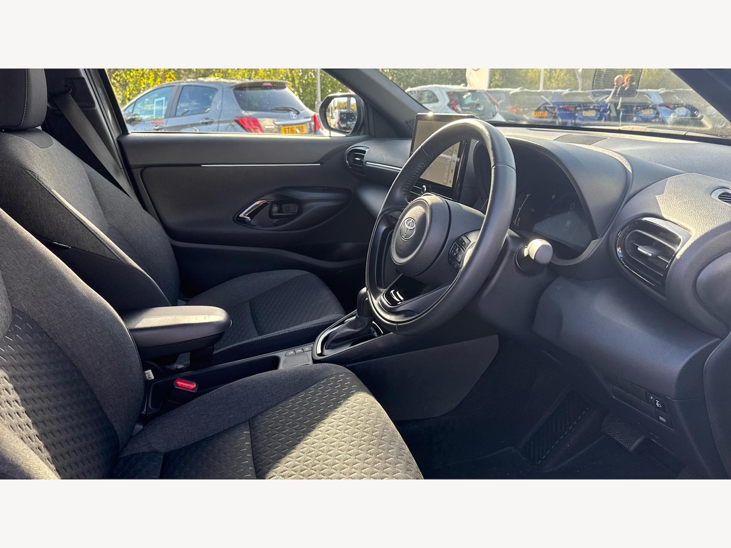 Used Toyota Yaris Cross 2024 for sale - 77144671: Photo 13