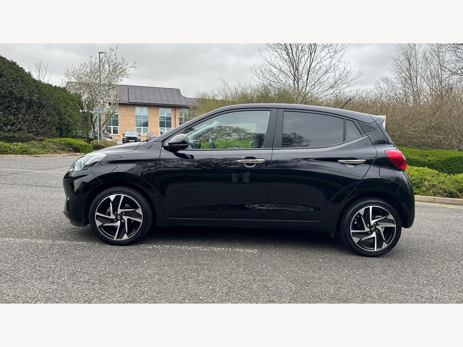 Used Hyundai i10 for sale - 77854206: Photo 19