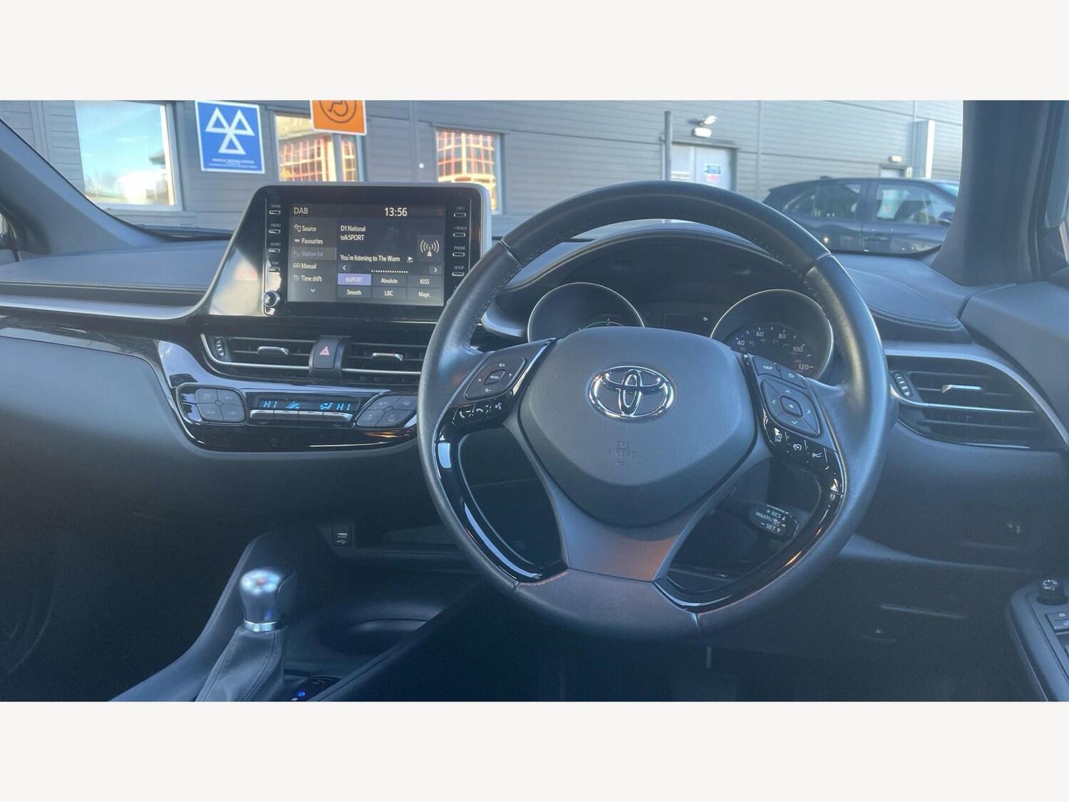 Used Toyota C-HR for sale - 76700722: Photo 10