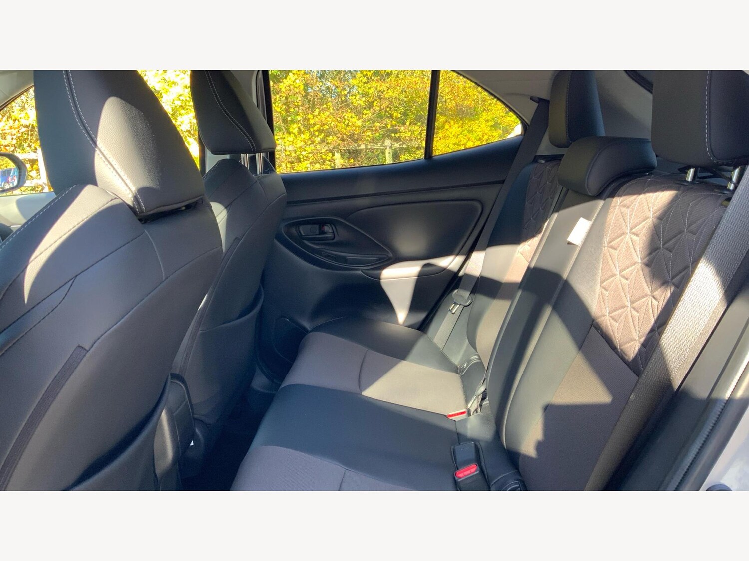 Used Toyota Yaris Cross 2024 for sale - 76432969: Photo 15