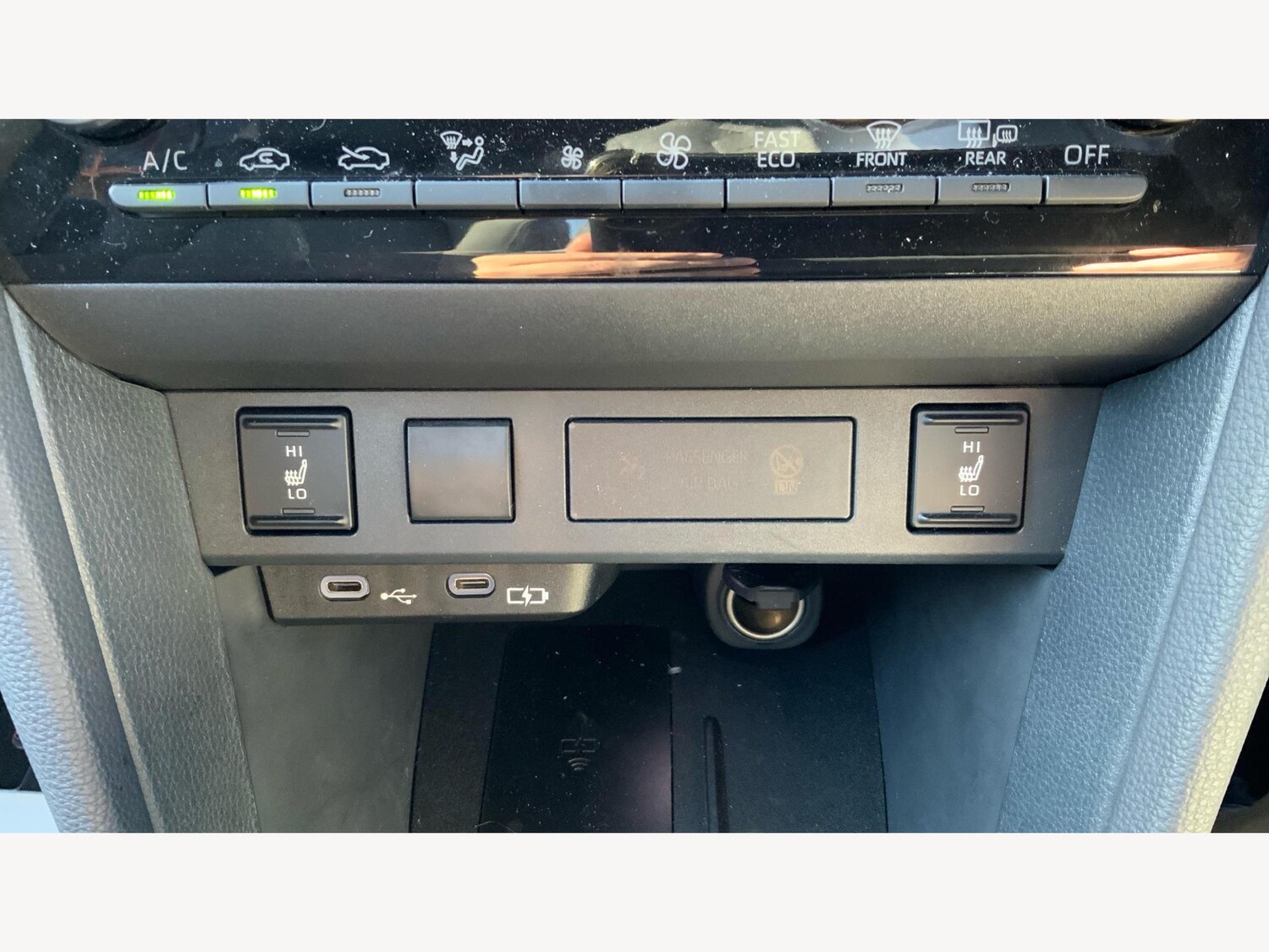 Used Toyota Yaris Cross 2024 for sale - 76432969: Photo 27