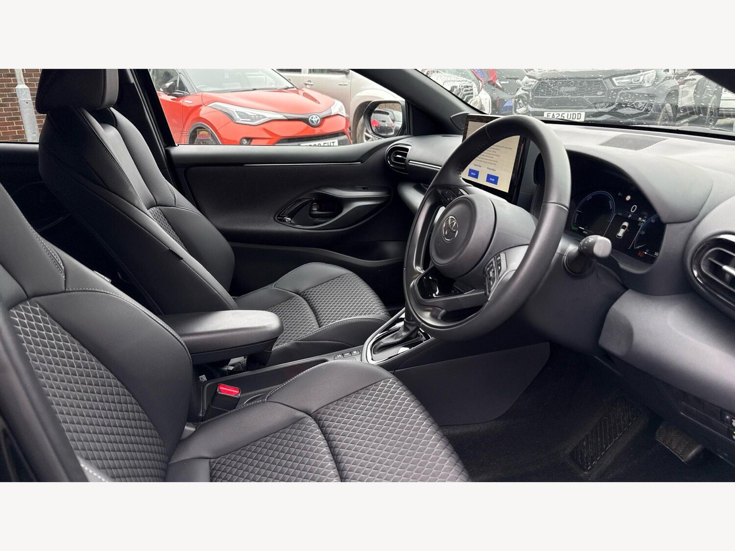 Used Toyota Yaris for sale - 77768314: Photo 13