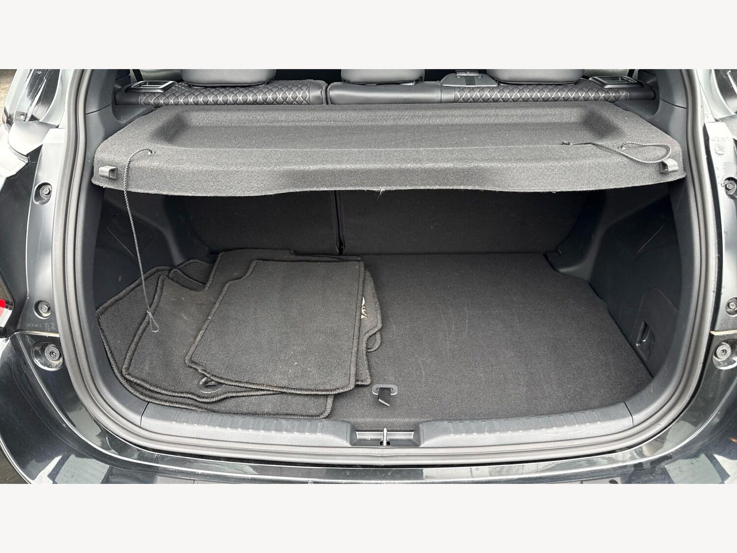 Used Toyota Yaris for sale - 77768314: Photo 16