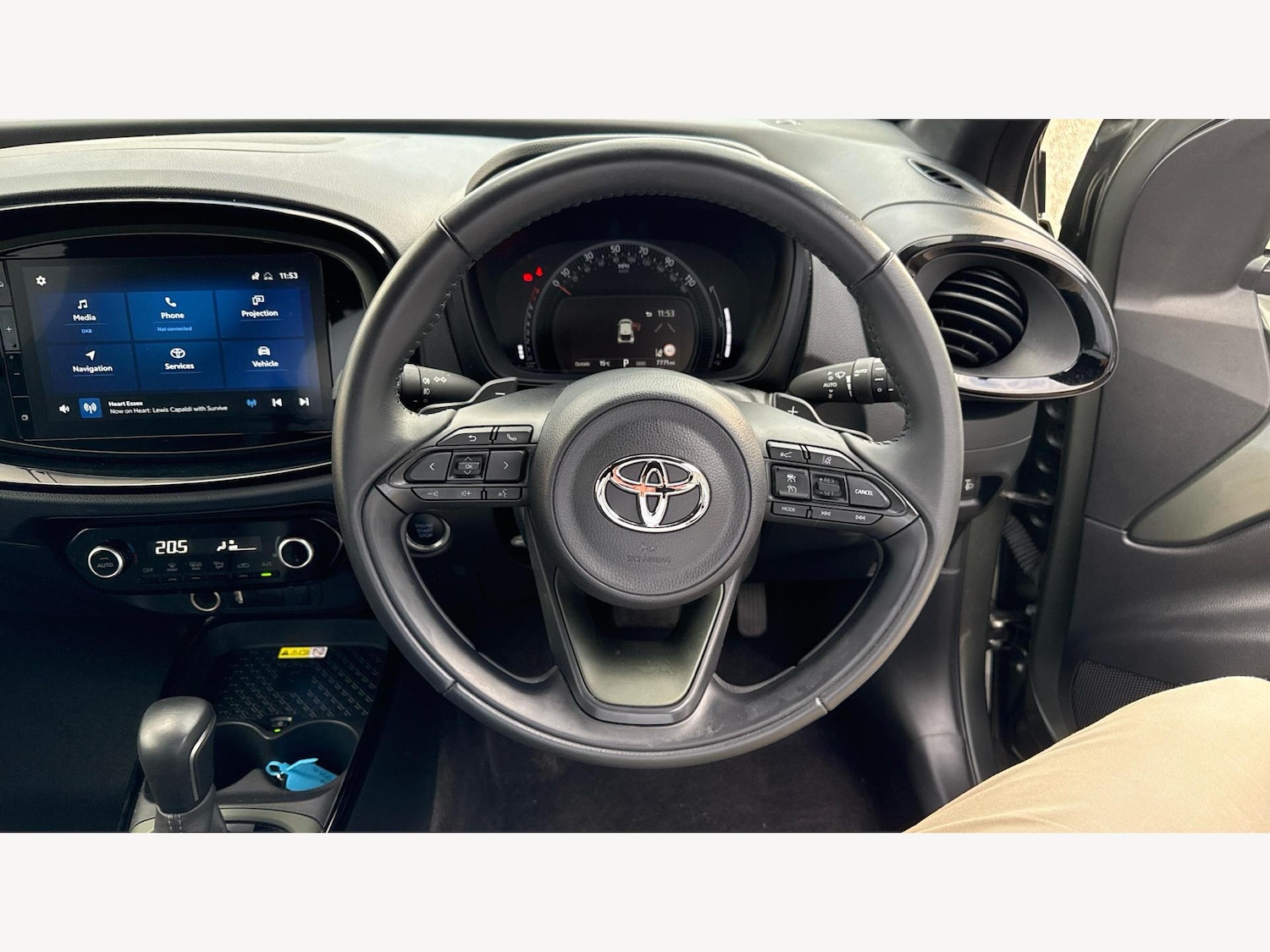 Used Toyota Aygo X 2022 for sale - 76607671: Photo 8