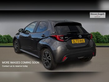 Used Toyota Yaris 2024 for sale - 75839582: Photo