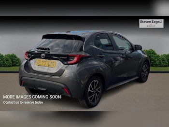 Used Toyota Yaris 2024 for sale - 75839582: Photo