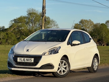 Used Peugeot 208 2016 for sale - 79292103: Photo
