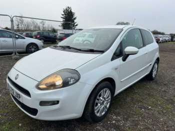 Used Fiat Punto 2012 for sale - 74750525: Photo