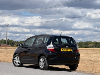 Used Honda Jazz 2011 for sale - 79328602: Photo