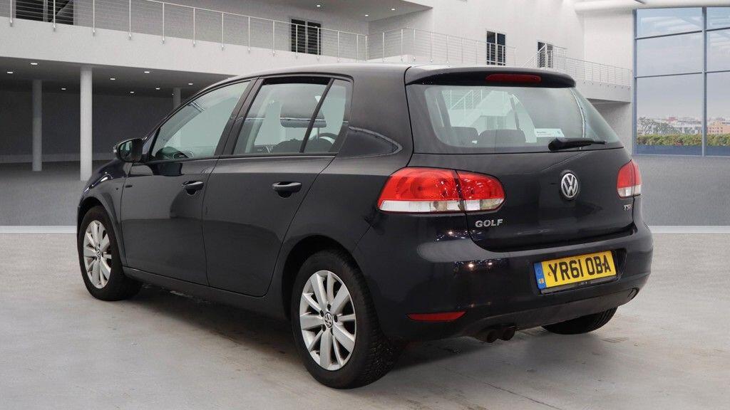 Used Volkswagen Golf 2011 for sale - 77305895: Photo 4