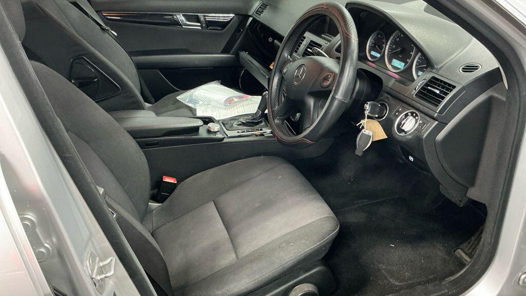 Used Mercedes-Benz C Class 2011 for sale - 77015649: Photo 10