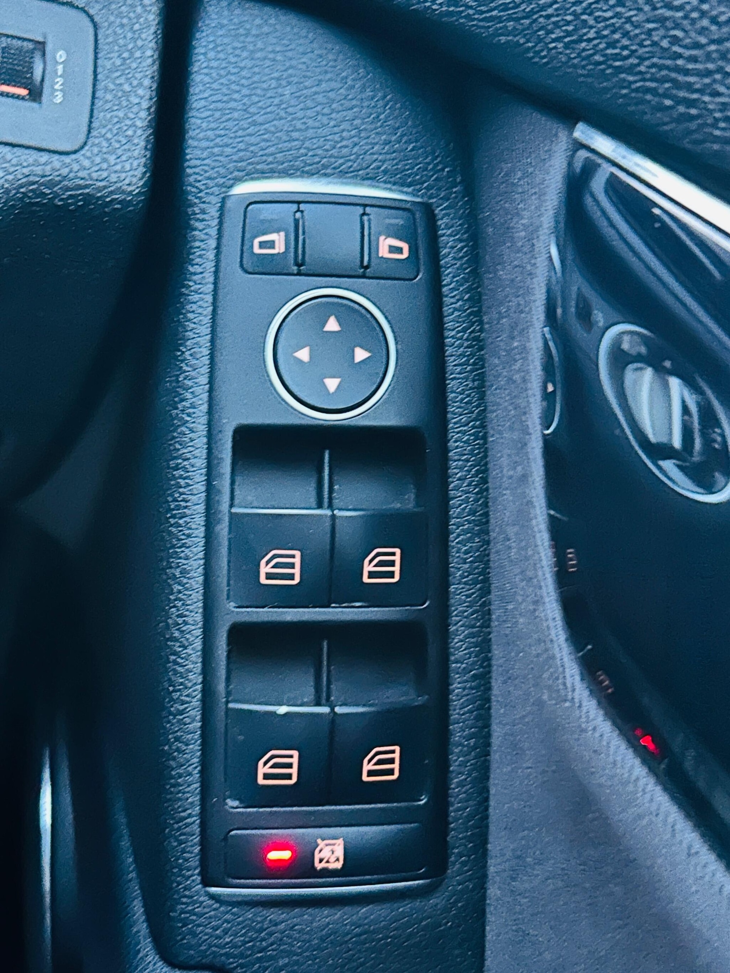 Used Mercedes-Benz C Class 2011 for sale - 77015649: Photo 29