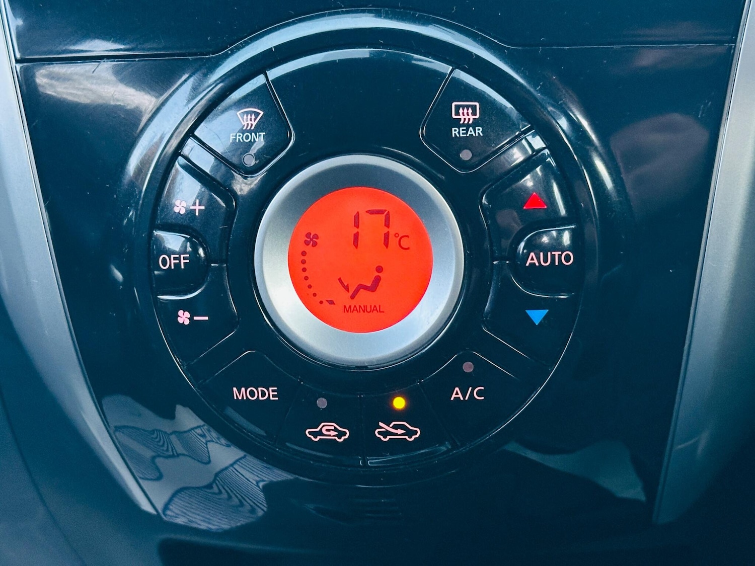 Used Nissan Note 2014 for sale - 76988417: Photo 62