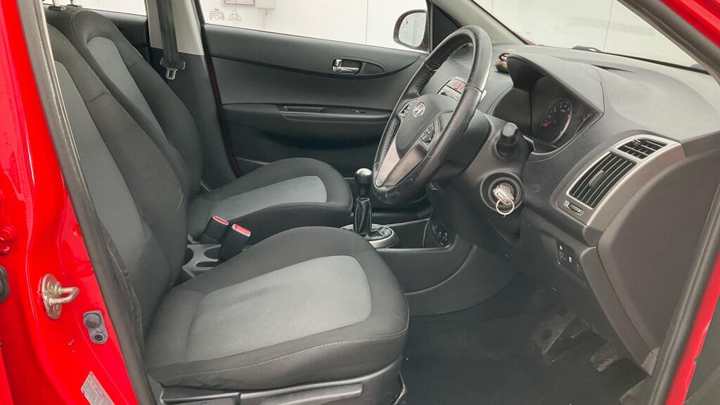 Used Hyundai i20 2014 for sale - 77376423: Photo 5