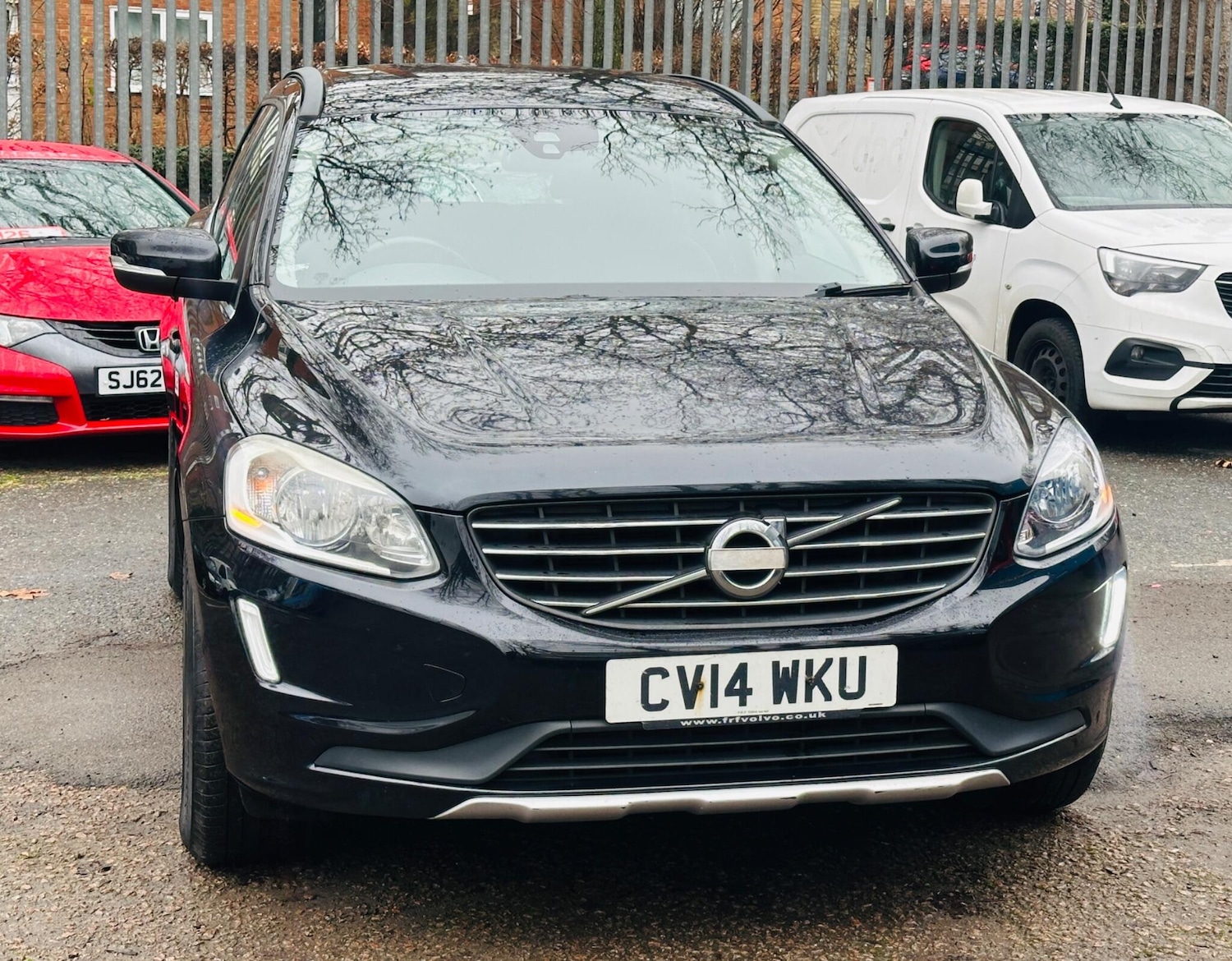 Used Volvo XC60 2014 for sale - 77109519: Photo 3