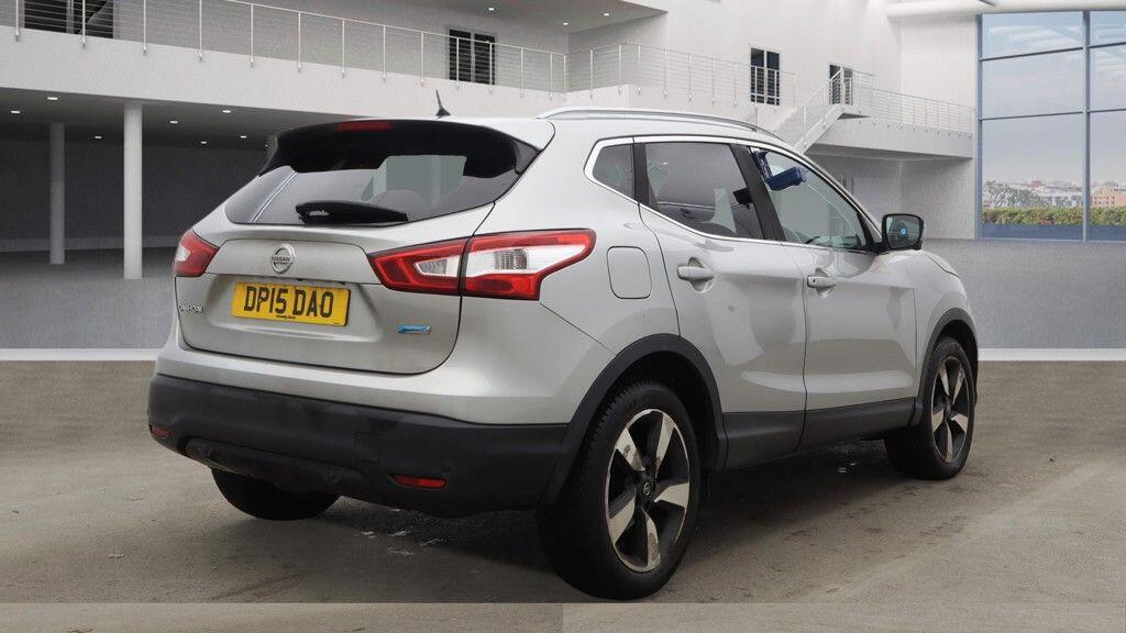 Used Nissan Qashqai 2015 for sale - 77586179: Photo 4