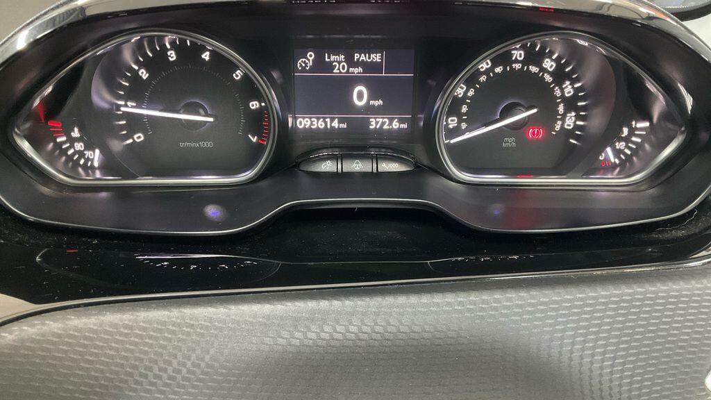 Used Peugeot 2008 2014 for sale - 77559754: Photo 13