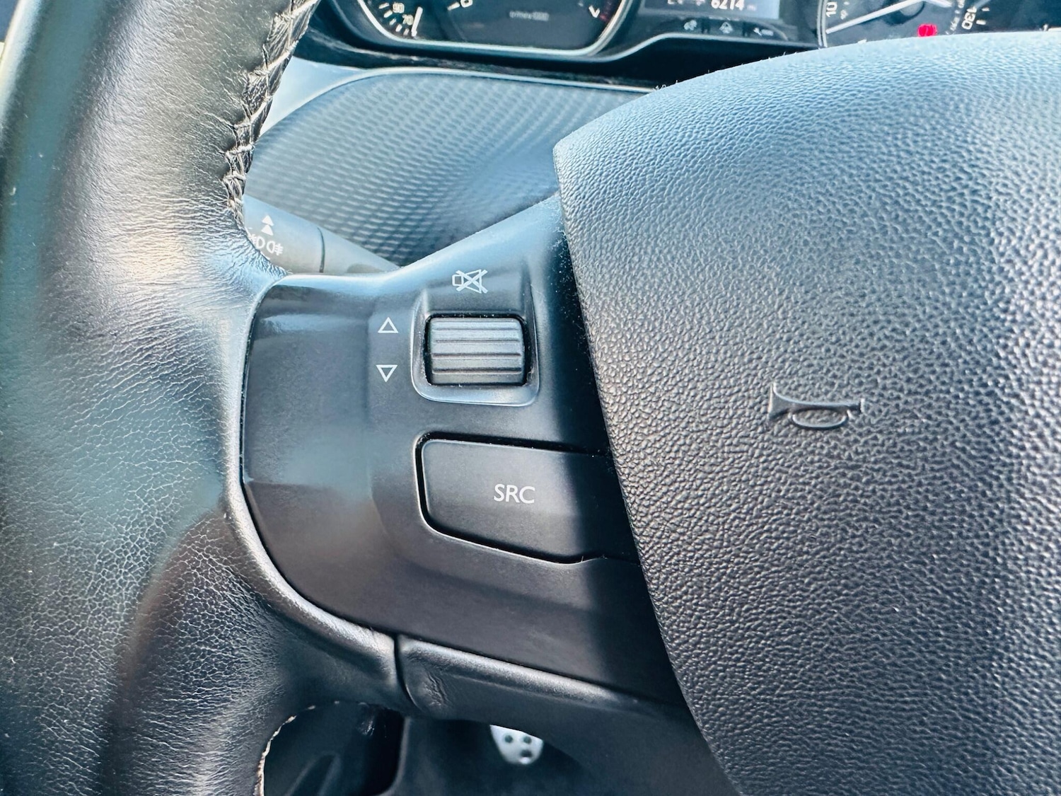 Used Peugeot 2008 2014 for sale - 77559754: Photo 31