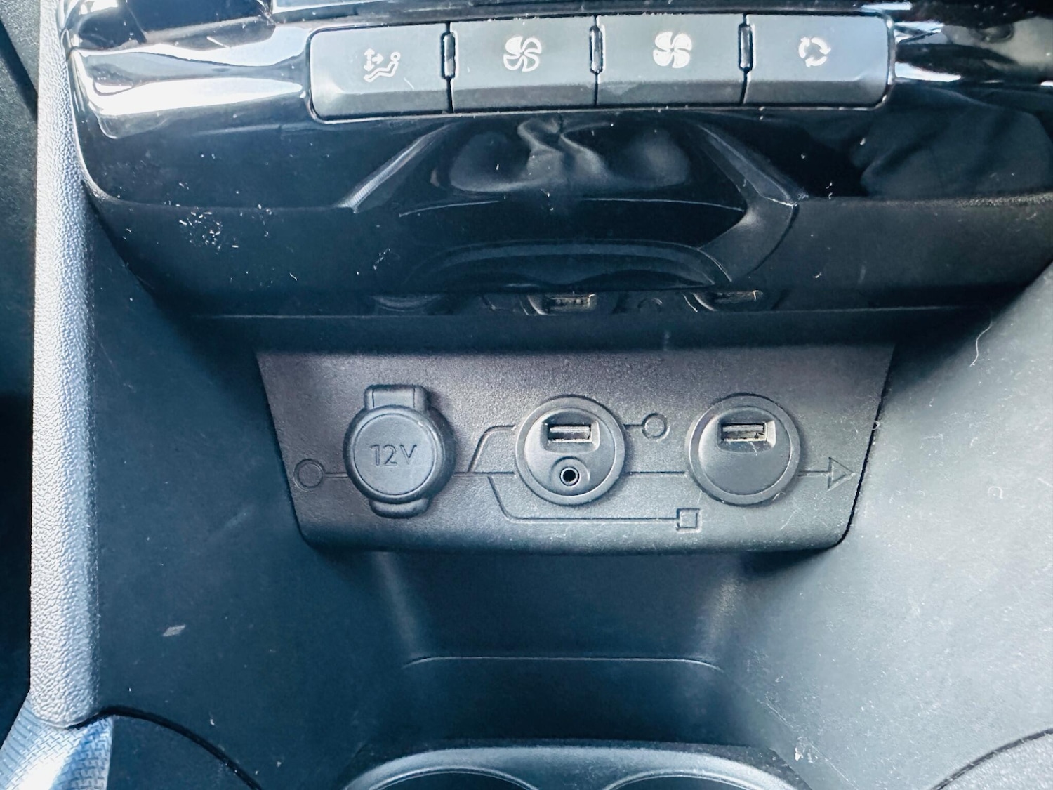 Used Peugeot 2008 2014 for sale - 77559754: Photo 39