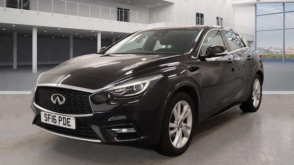 Used Infiniti Q30 2016 for sale - 76167532: Photo 2