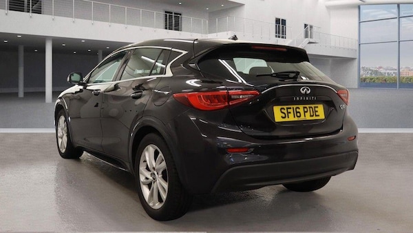 Used Infiniti Q30 2016 for sale - 76167532: Photo 4