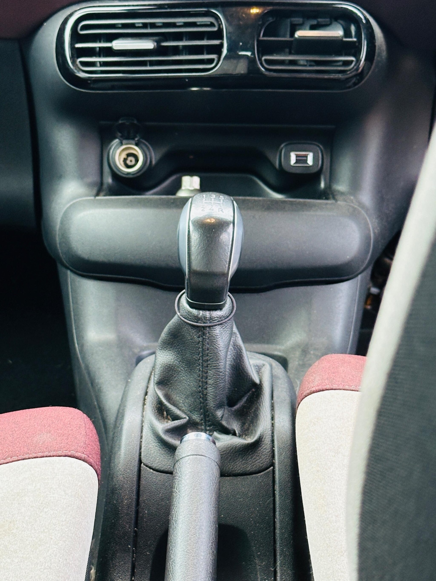 Used Citroen C4 Cactus 2018 for sale - 76996432: Photo 18