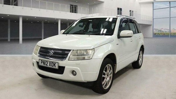 Used Suzuki Grand Vitara 2012 for sale - 76153199: Photo 2
