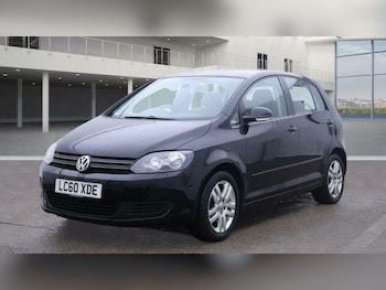 Used Volkswagen Golf Plus 2011 for sale - 76189380: Photo