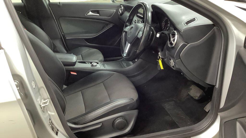 Used Mercedes-Benz A-Class 2014 for sale - 76633521: Photo 7