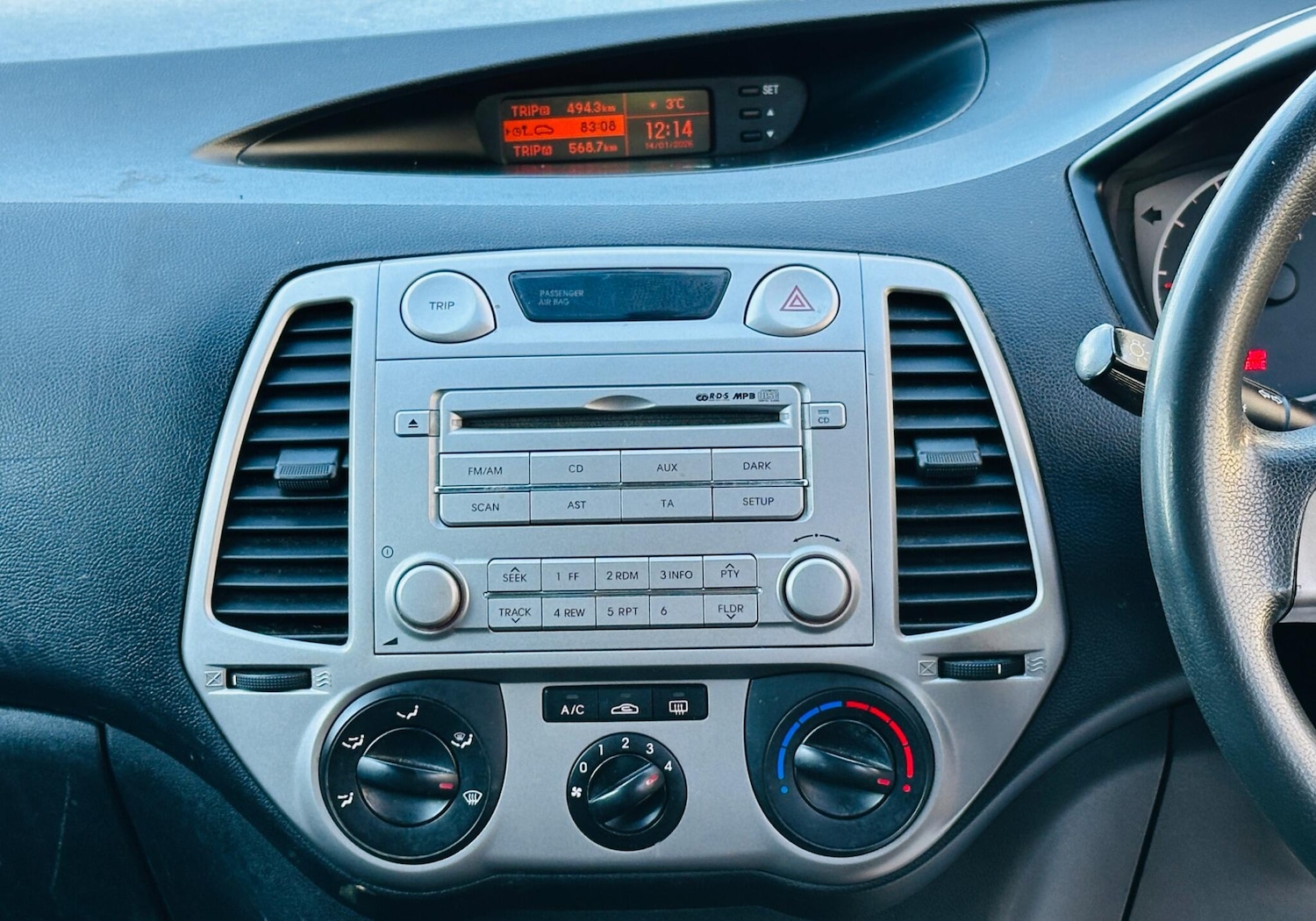 Used Hyundai i20 2009 for sale - 77216191: Photo 24