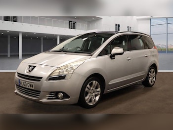 Used Peugeot 5008 2010 for sale - 77574389: Photo
