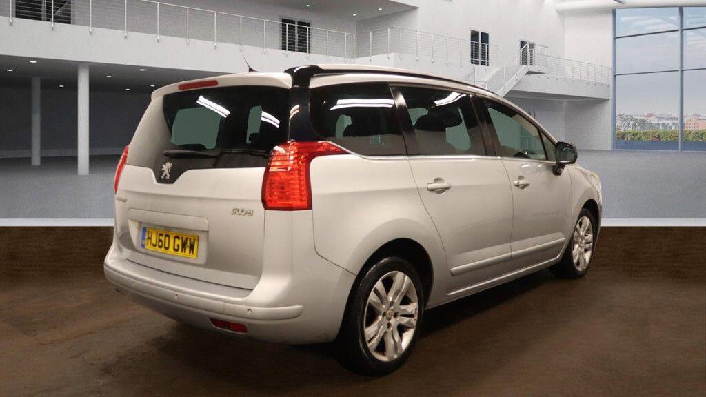 Used Peugeot 5008 2010 for sale - 77574389: Photo 4