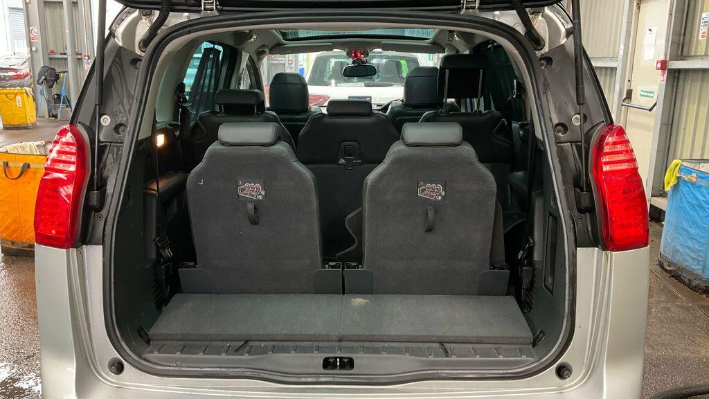 Used Peugeot 5008 2010 for sale - 77574389: Photo 7