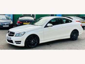 Used Mercedes-Benz C Class 2013 for sale - 79614713: Photo