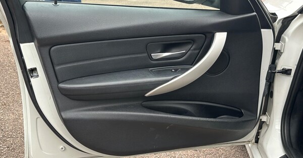 Used BMW 3 Series 2014 for sale - 76283727: Photo 40