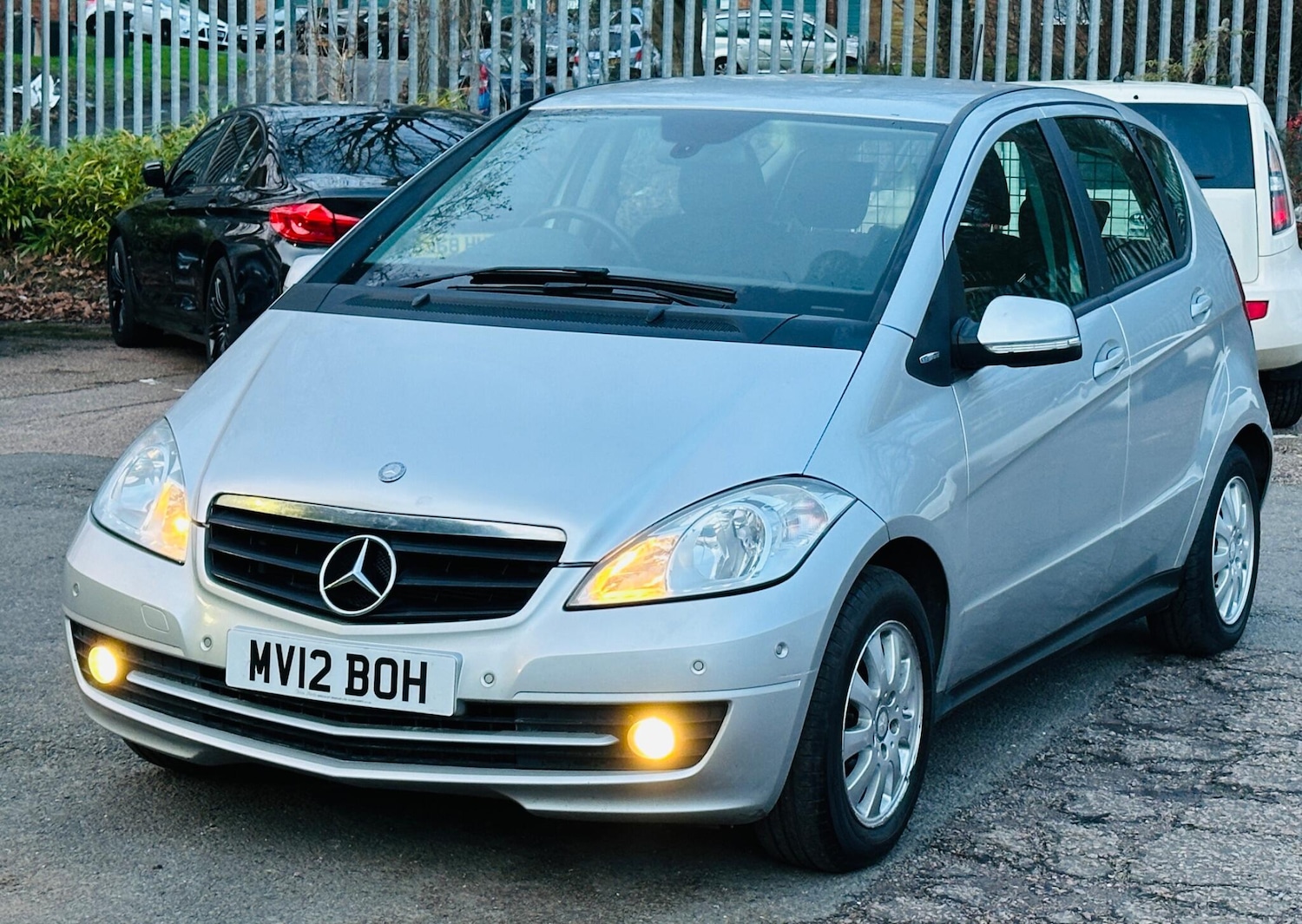 Used Mercedes-Benz A-Class 2012 for sale - 77395862: Photo 3